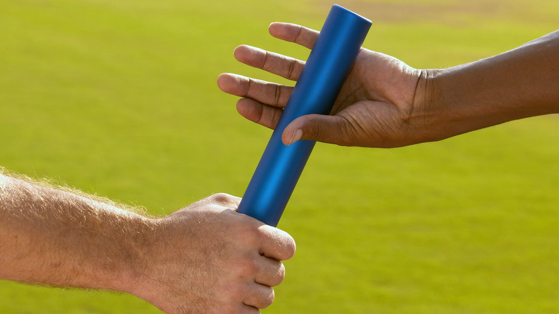 体育文化馆推出沉浸式互动展览，体育馆文化墙设计图